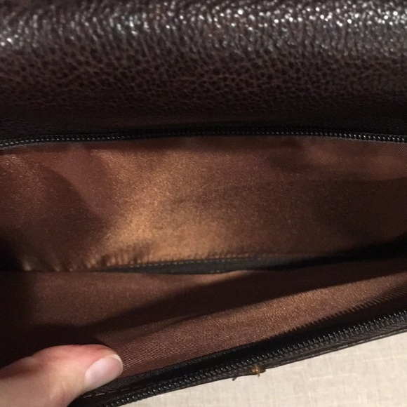 Wilson’s Leather Dark Rugged Expandable Briefcase - Picture 8 of 16